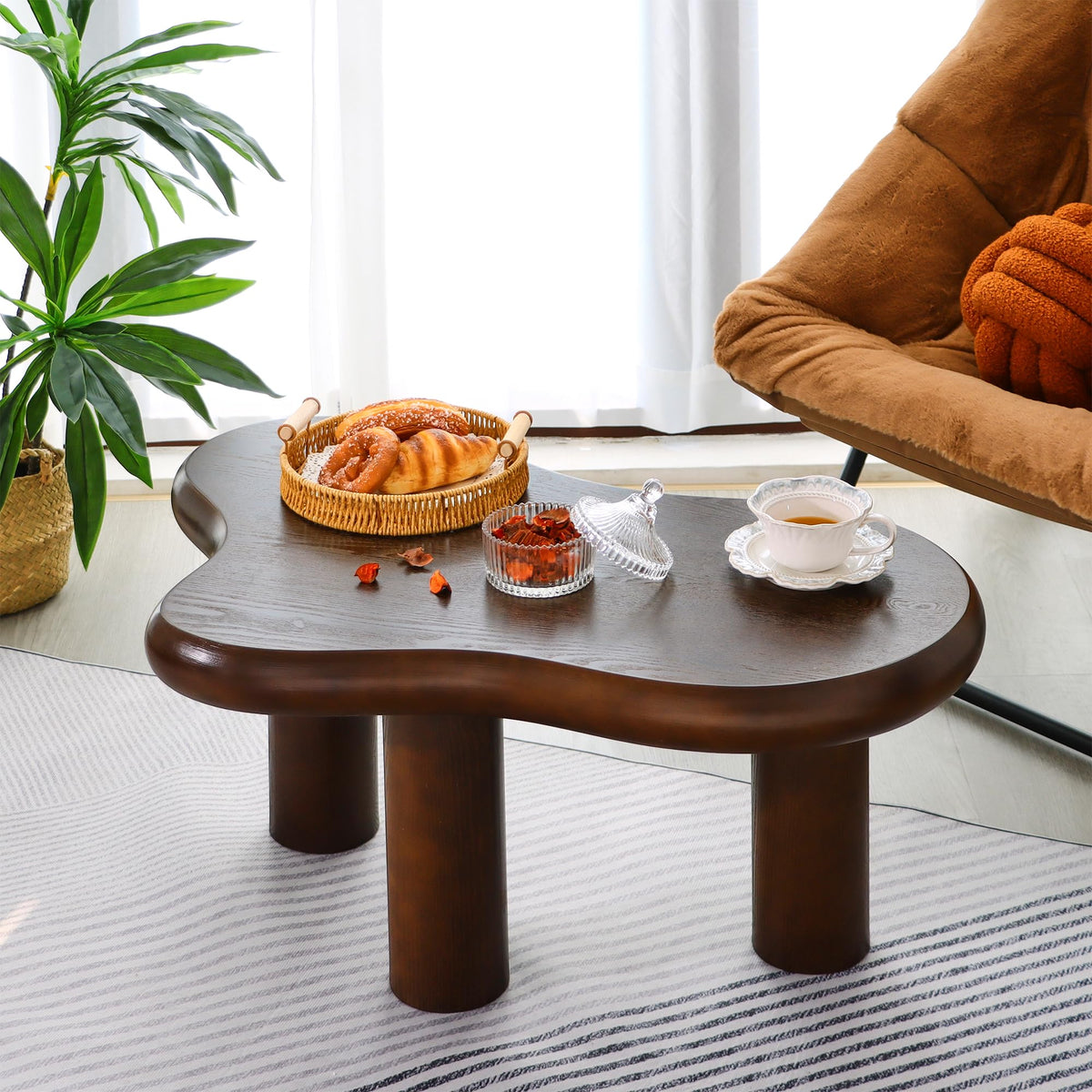 34"(L) Cloud Coffee Table, Modern Wood Coffee Table for Living Room, Accent Center Tables with 3 Legs, Small Tea Tables for Balcony, Patio, Bedroom, Cream White